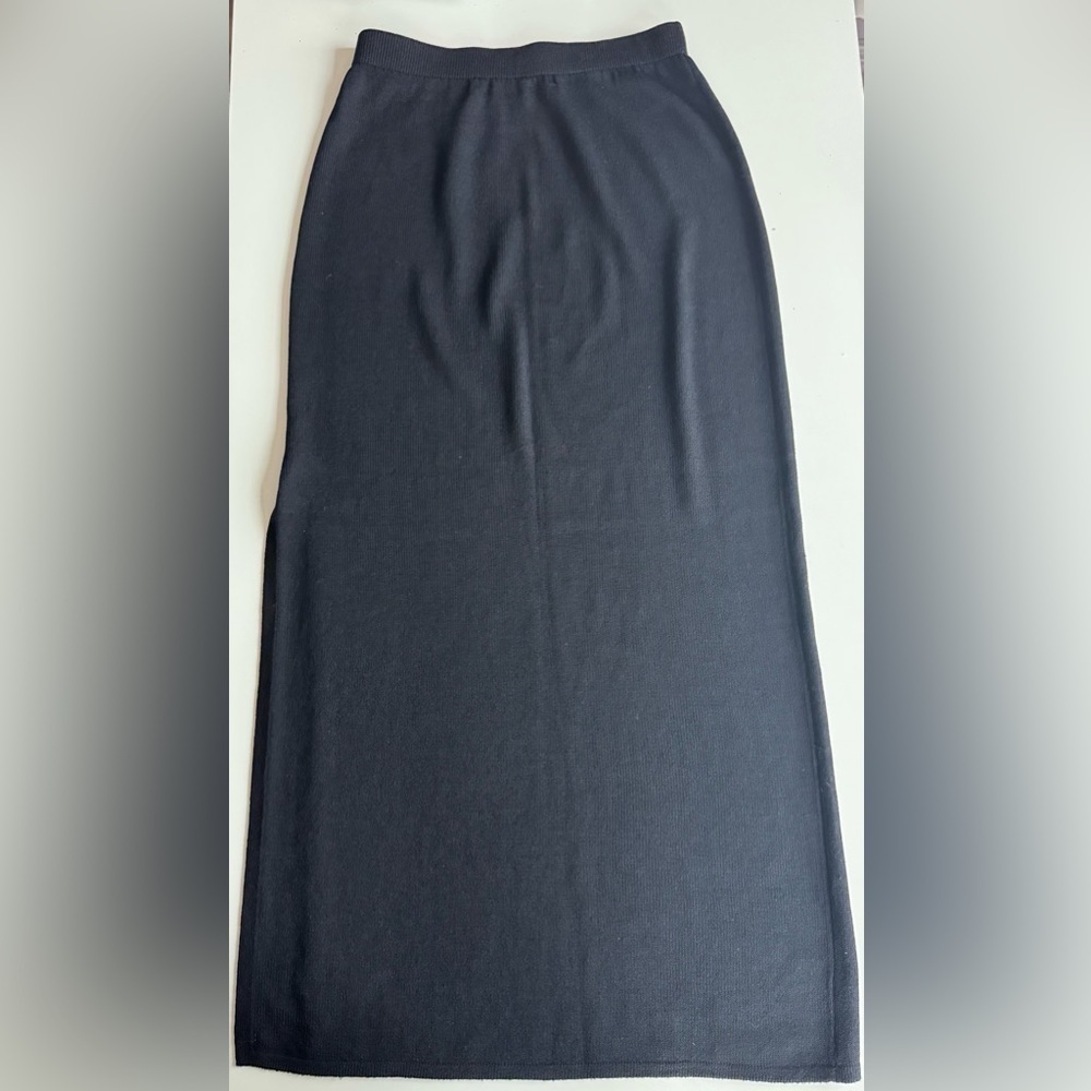 St. John Evening By Marie Gray Knit Maxi Long Skirt With Slit Size 12 - Picture 4 of 7